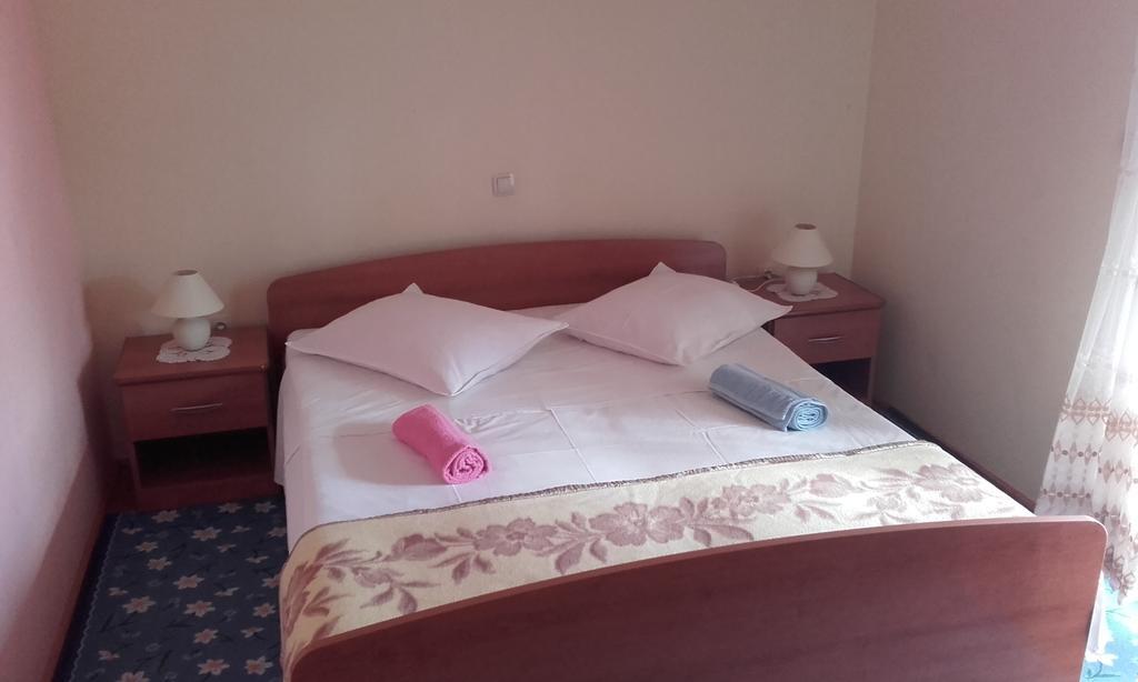 Apartments Ivka โอมิช ภายนอก รูปภาพ