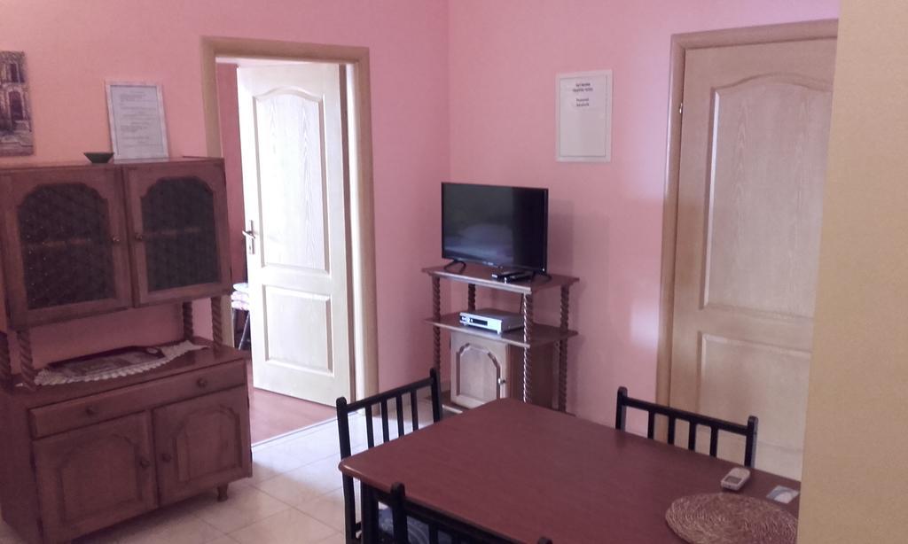 Apartments Ivka โอมิช ภายนอก รูปภาพ