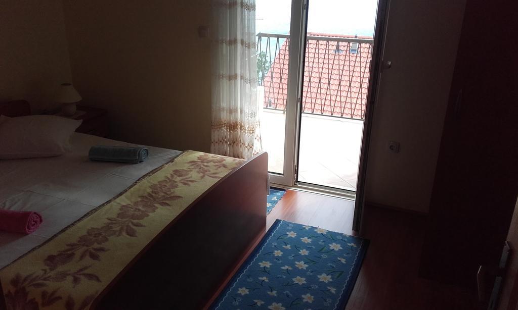 Apartments Ivka โอมิช ภายนอก รูปภาพ
