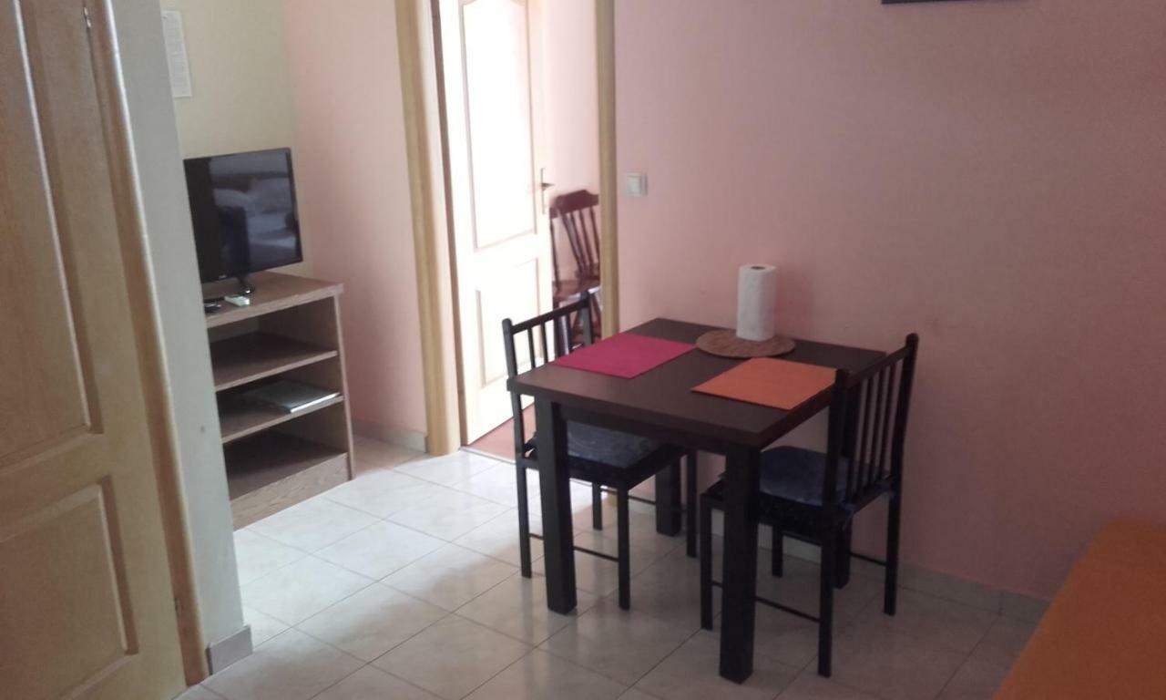 Apartments Ivka โอมิช ภายนอก รูปภาพ